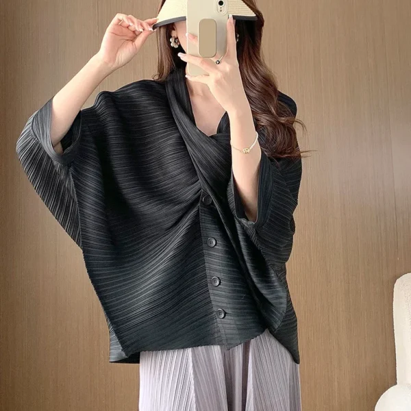 Miyake Top Women's 2025 Spring New Niche Design with A Scarf Collar and A Short Jacket with Three/4 Sleeves for Women's Clothing - Image 3