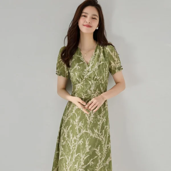 Feminine and Flattering V-neck Women's Chiffon Dress with Slimming Effect in Avocado Green for Any Occasion