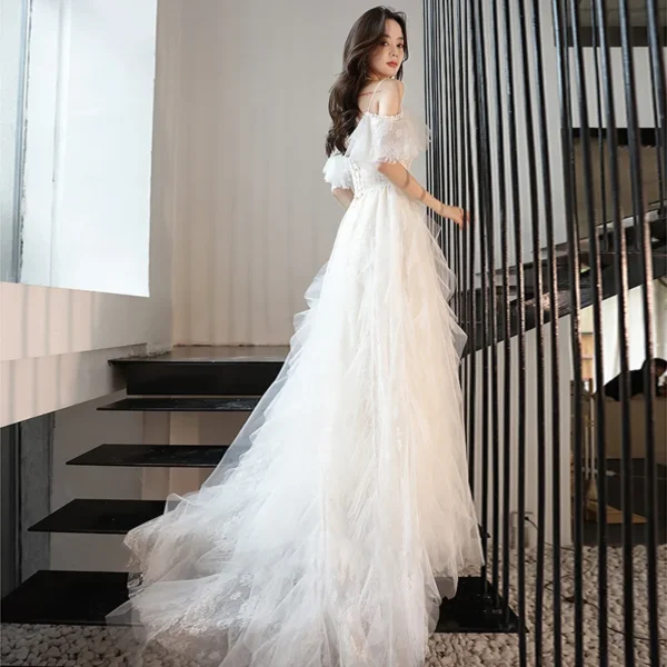 Customized Lace Tulle Bridal Dresses Spaghetti Straps Women Wedding Dress With Small Train Sexy Illusion V-neck Simple Dress