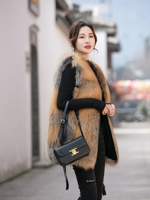 2024 New Real fur,Women"s fall winter Superb Luxury real red fox fur vest gilets Wholesale - Image 3