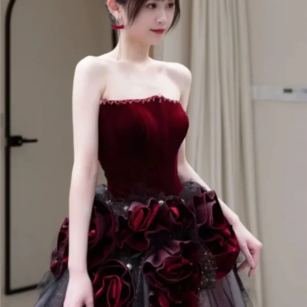 TOAST Clothing off-Shoulder Tube Top Temperament Red-Sense Skirt for Women - Image 3