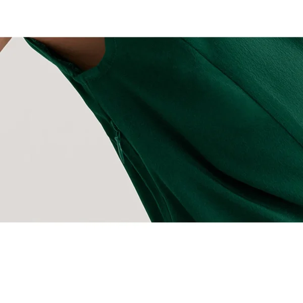 100% Mulberry Silk Dress Dark Green Silk Short Halter Waist Slimming V-neck Solid Color Skirt Youth Fashion High-end Clothing - Image 3