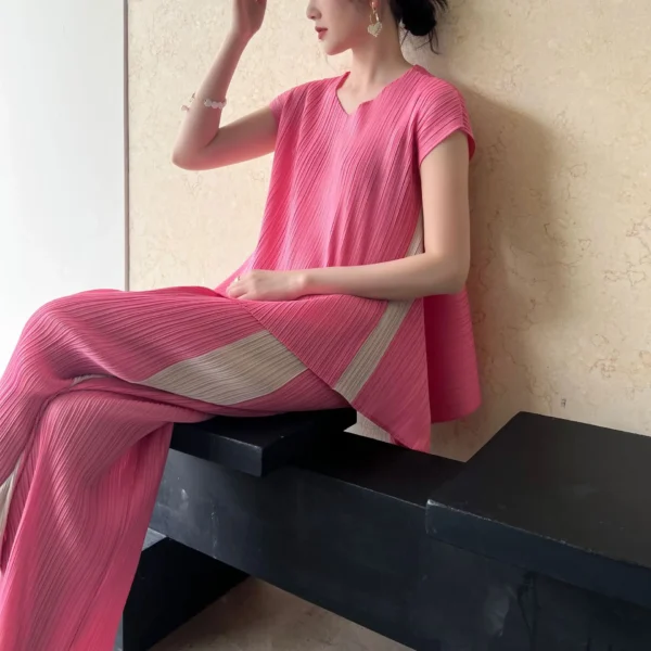 ALSEY High-end Pleated Fashion Irregular Colour Blocking Casual Top Trousers Set Women's Clothing 2025 Summer New Products - Image 2